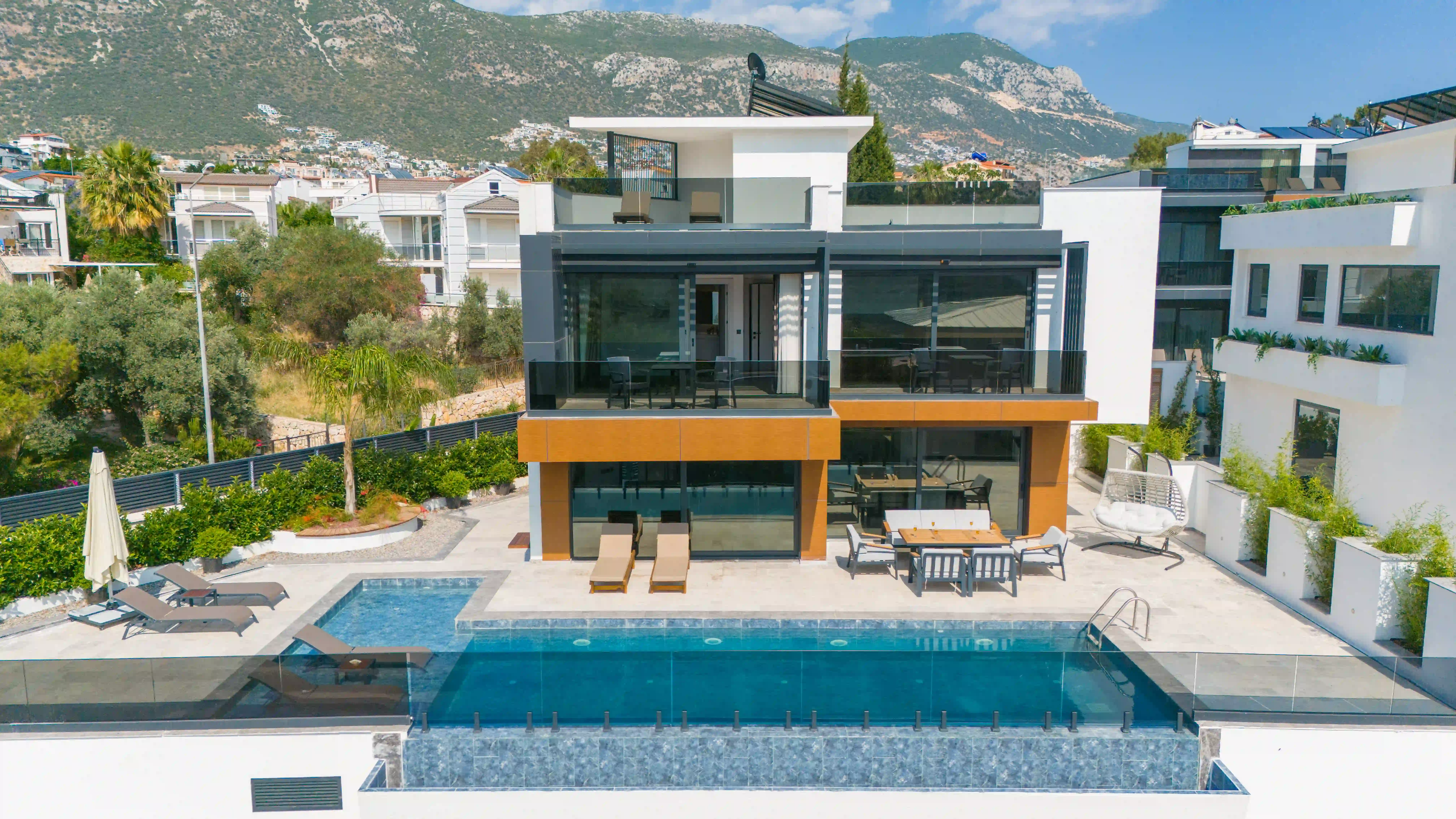 Villa Lyra